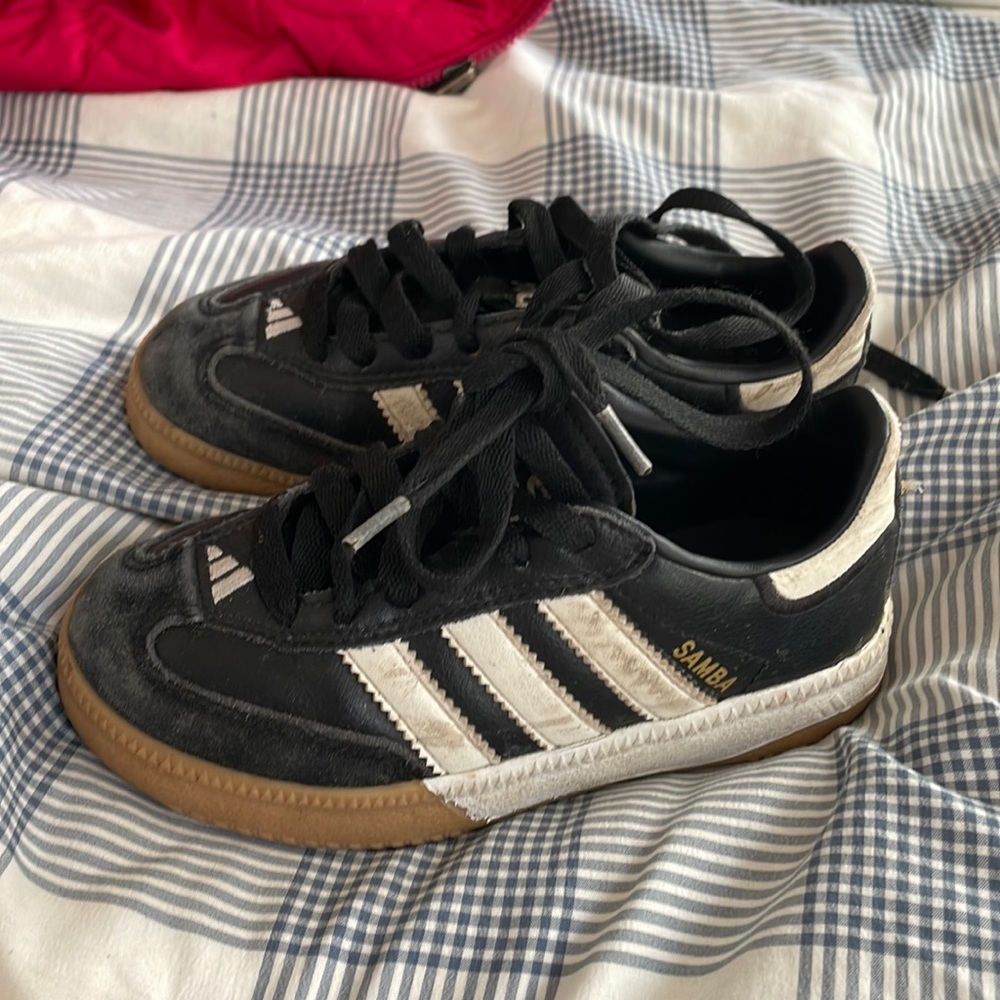 Adidas Shoes Youth 10.5 Samba Sneakers Leather Lace Up with gum soles
